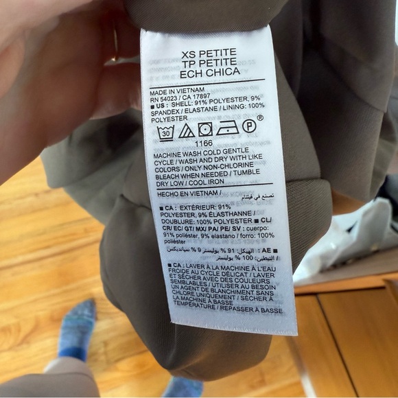 Old Navy Olive Green Taylor Fitted Suit Blazer - Picture 10 of 12